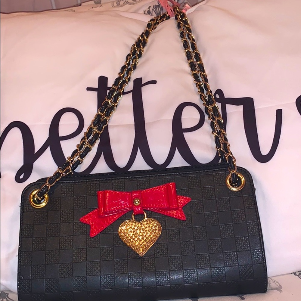 Black, red Purse 🖤